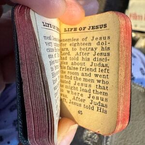 Miniature Childs Bible  Copyright 1932 by G.C.Leppard